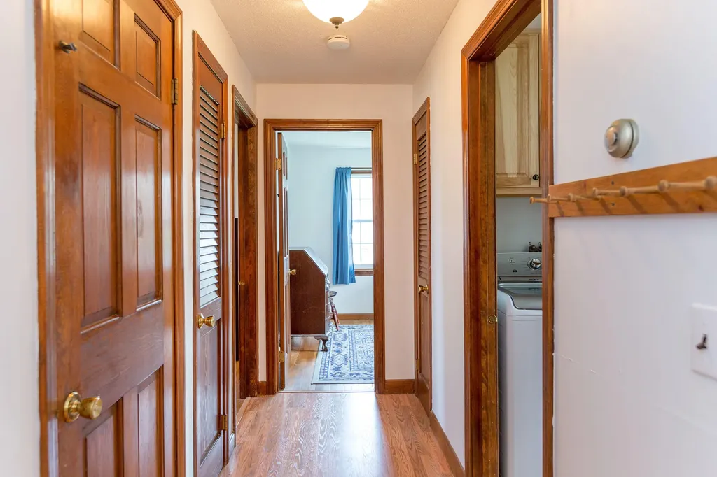 2 Mayfair Circle Augusta ME 04330