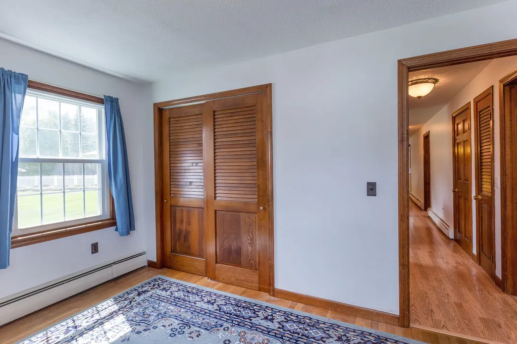 2 Mayfair Circle Augusta ME 04330