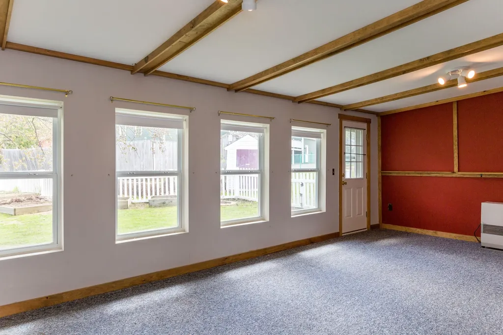 2 Mayfair Circle Augusta ME 04330