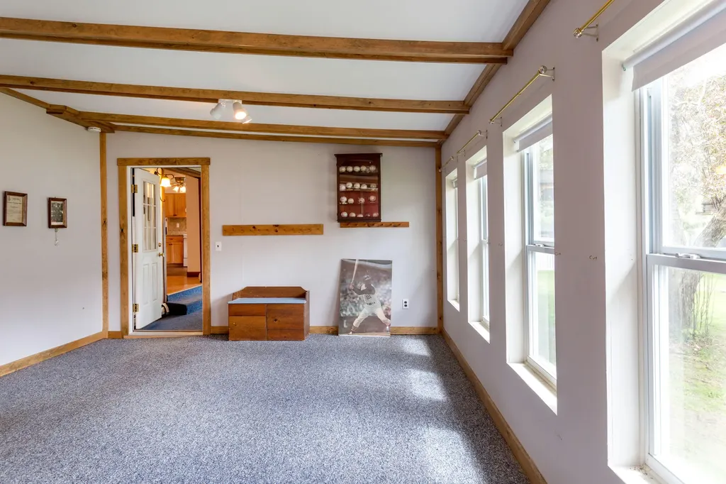 2 Mayfair Circle Augusta ME 04330