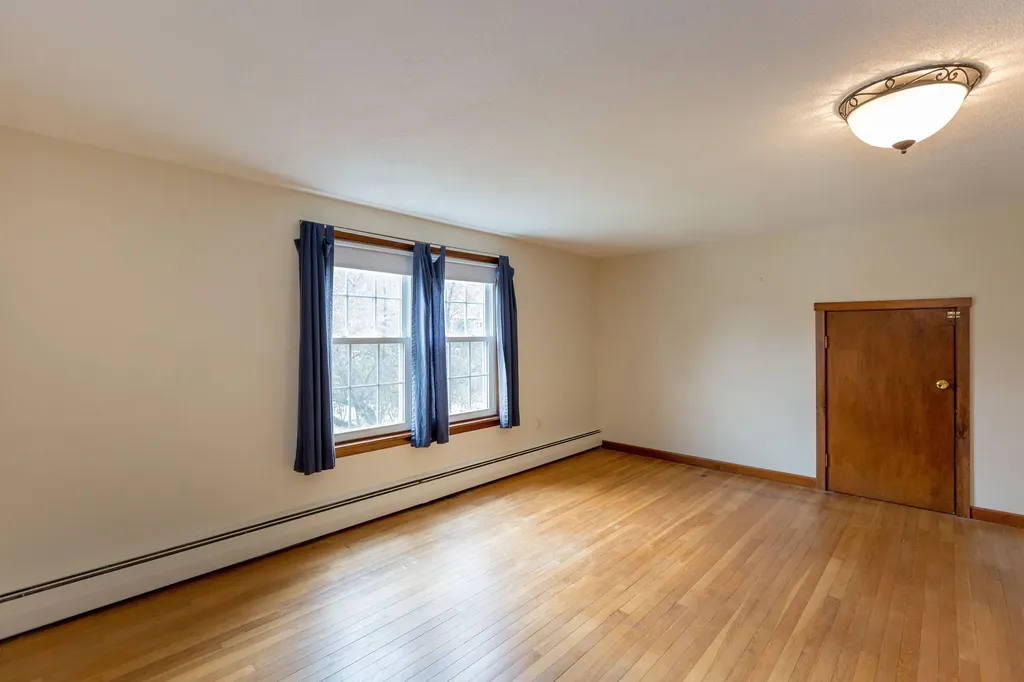2 Mayfair Circle Augusta ME 04330