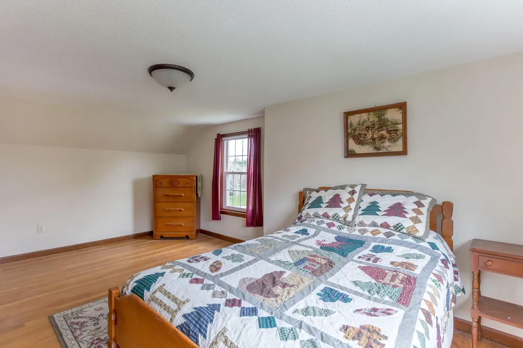 2 Mayfair Circle Augusta ME 04330