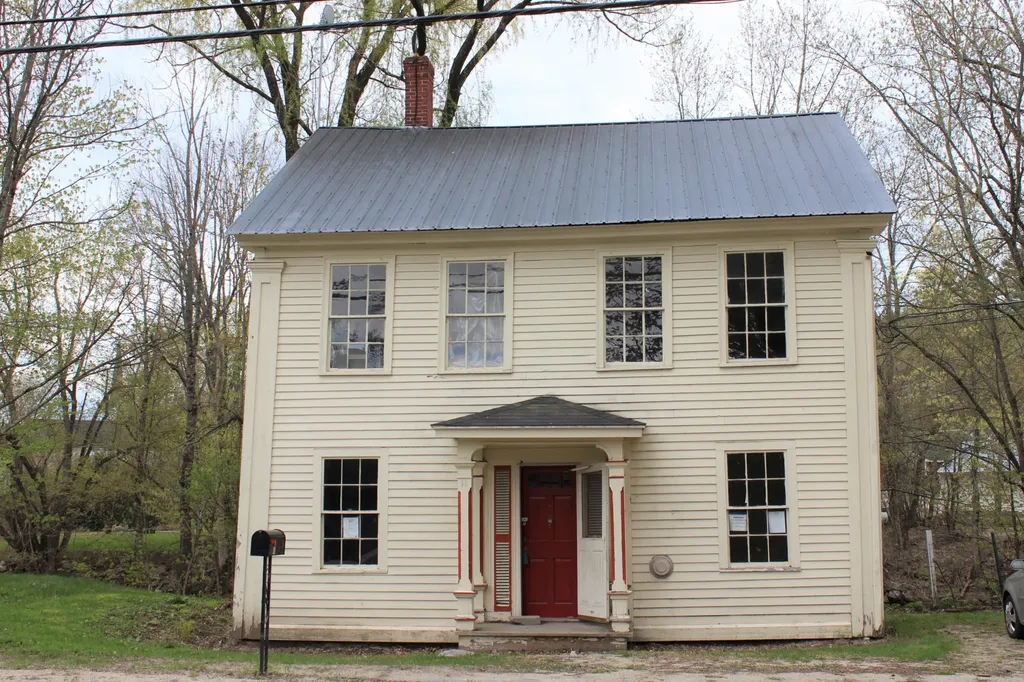 11 Morrill Street Buckfield ME 04220