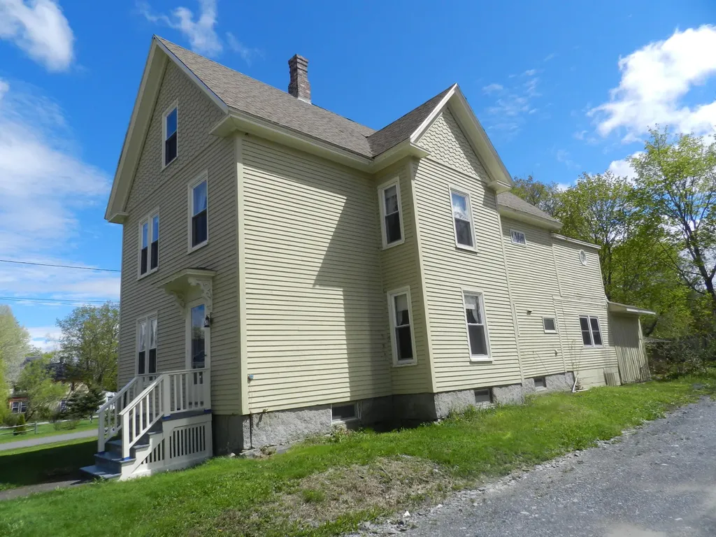 147 Peltoma Avenue Pittsfield ME 04967