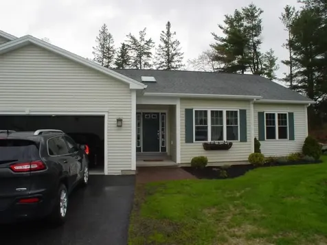 20 Camden Court Bangor ME 04401