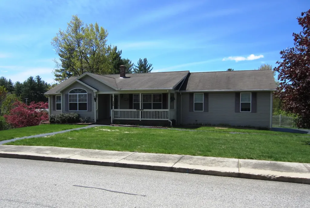 12 Samuel Drive Sanford ME 04073