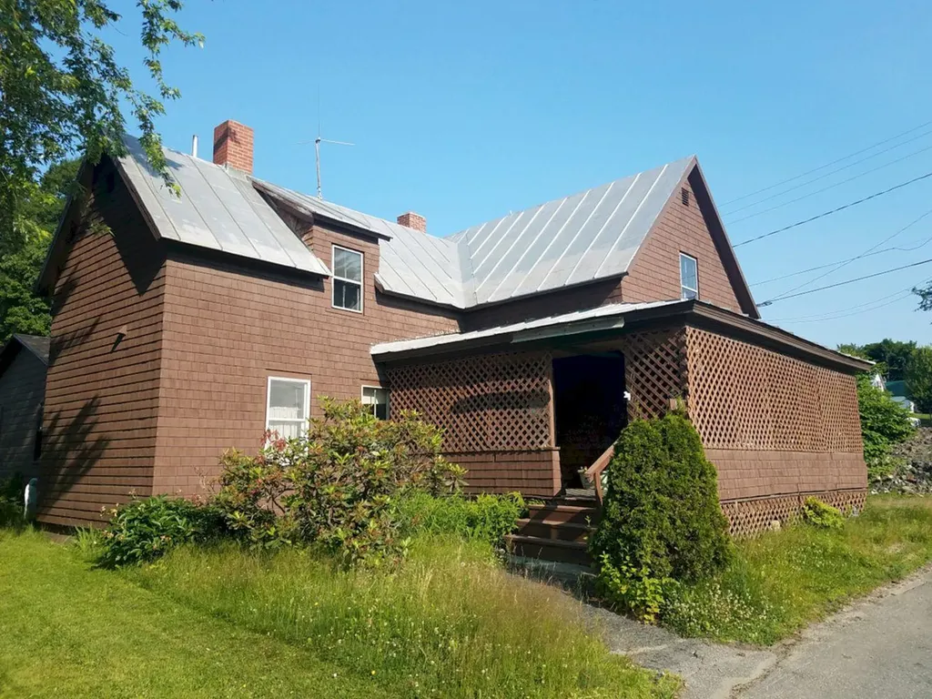 90 North Avenue Skowhegan ME 04976