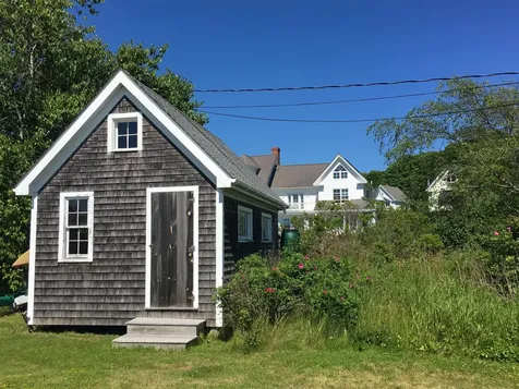12 Leos Lane Vinalhaven ME 04863
