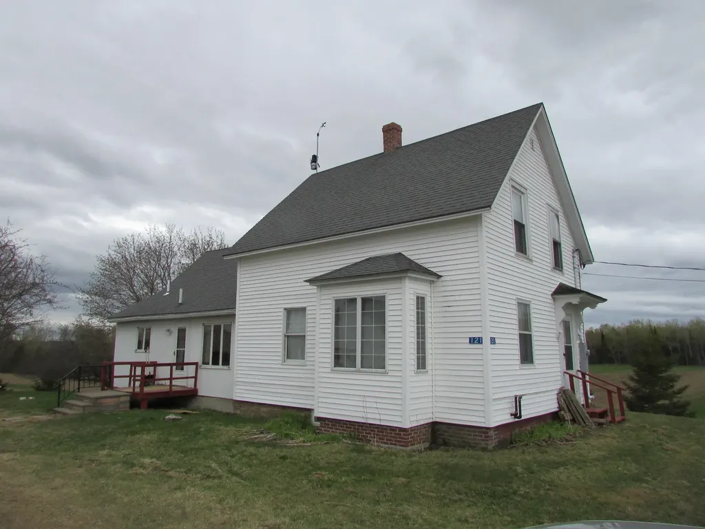 121 Jones Road Monticello ME 04760