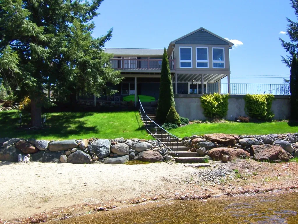 12 Trainor Lane Lebanon ME 04027