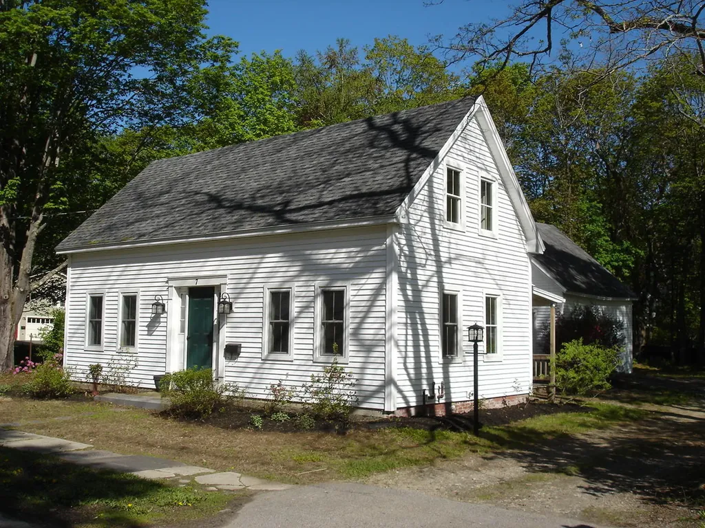 7 Green Street Gorham ME 04038