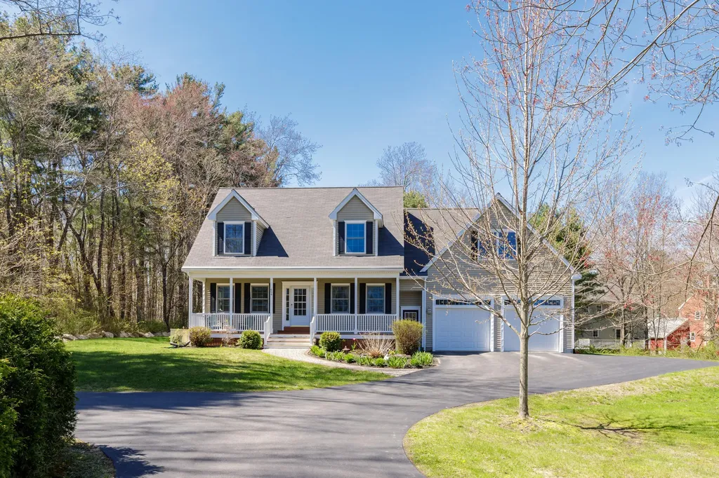 694 Allen Avenue Portland ME 04103