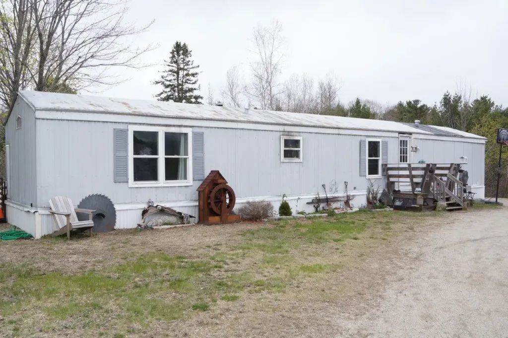 26 Hog Bay Road Franklin ME 04634