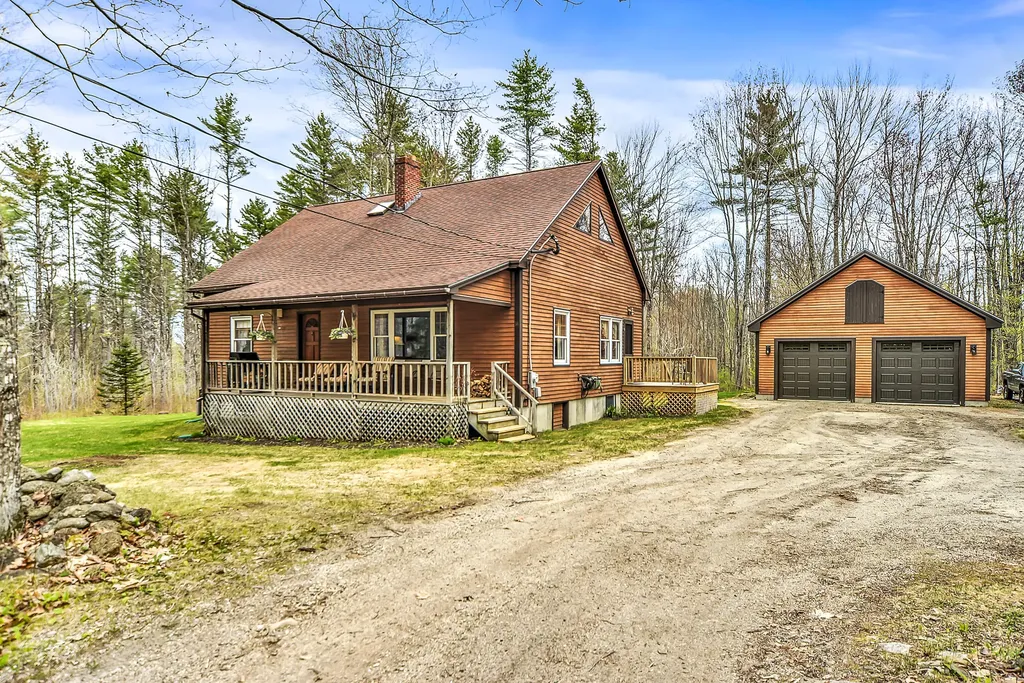14 Flynt Drive Poland ME 04274