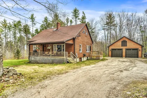 14 Flynt Drive Poland ME 04274