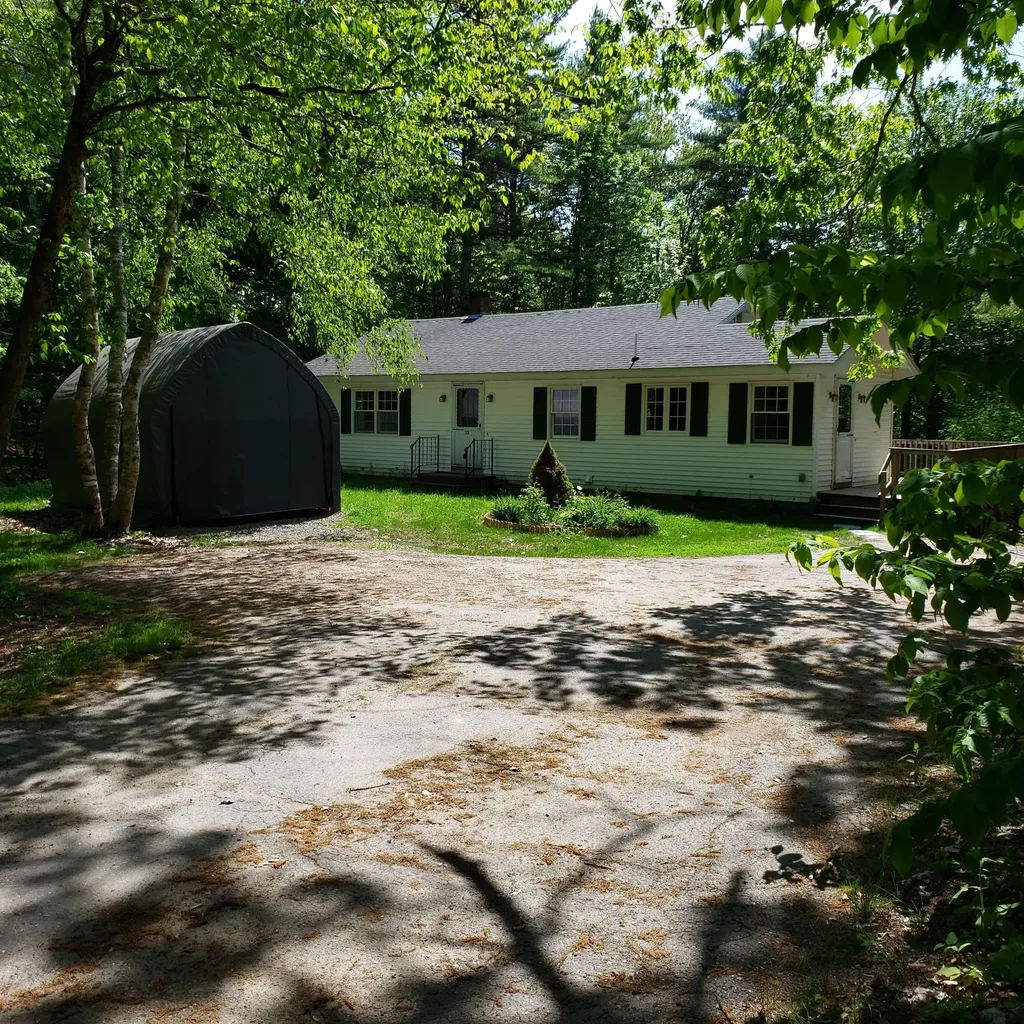 526 E Pond Road Nobleboro ME 04555