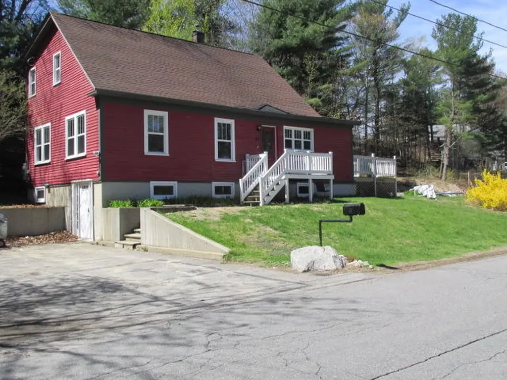 17 Glen Street Sanford ME 04073