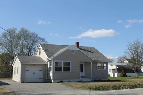 68 Lee Road Lincoln ME 04457