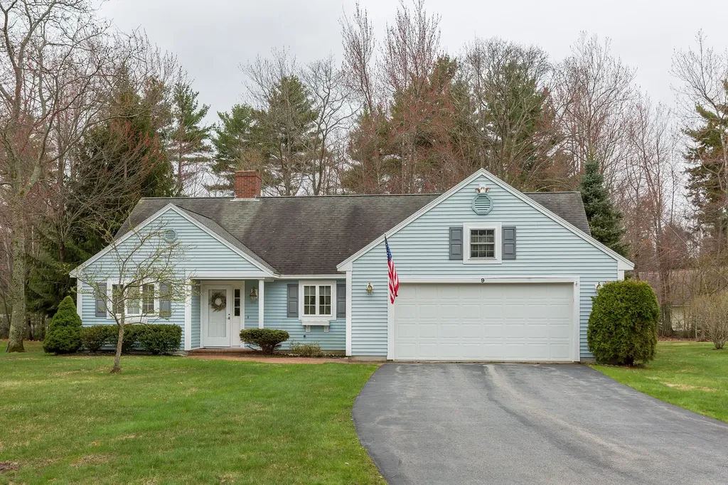 9 Lilac Lane Scarborough ME 04074