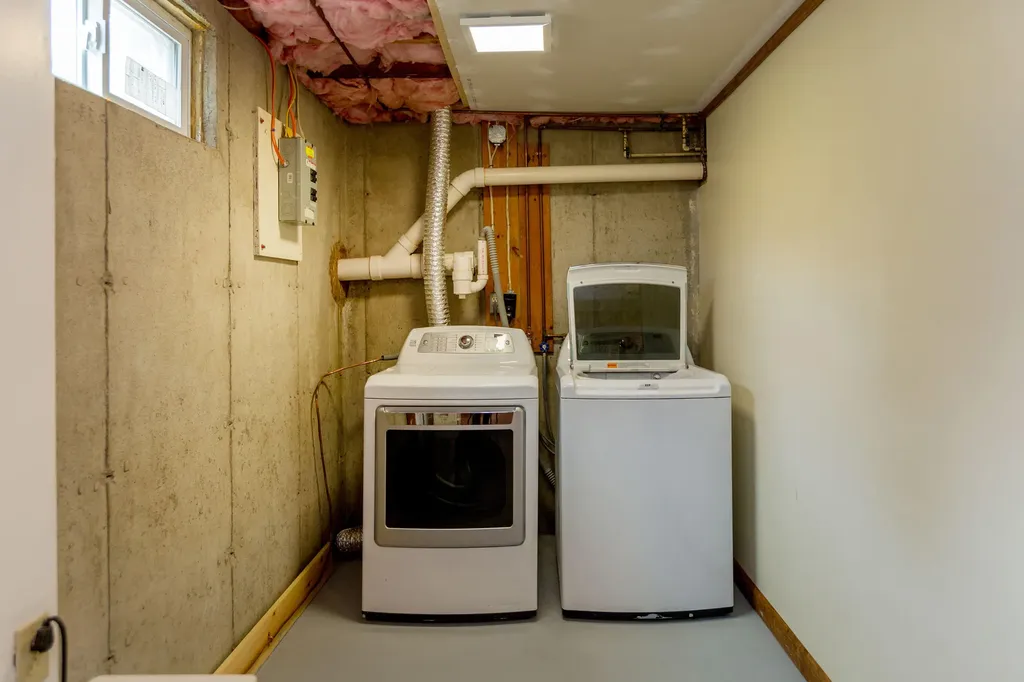 49 Cathance Road Topsham ME 04086