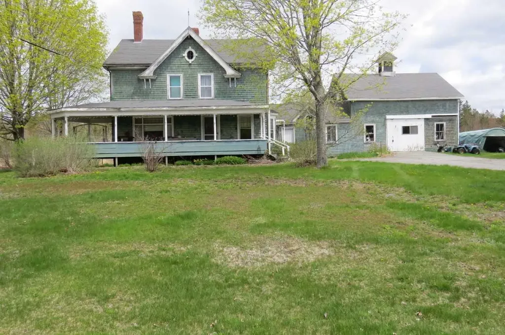 1758 Us Highway 1 Sullivan ME 04664