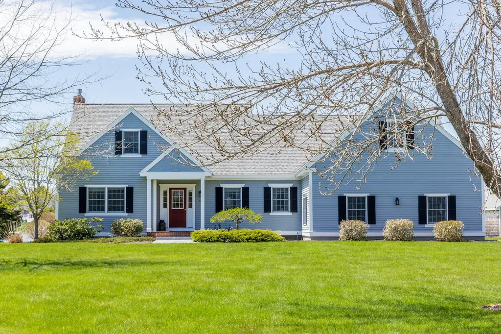 28 Clearwater Drive Scarborough ME 04074