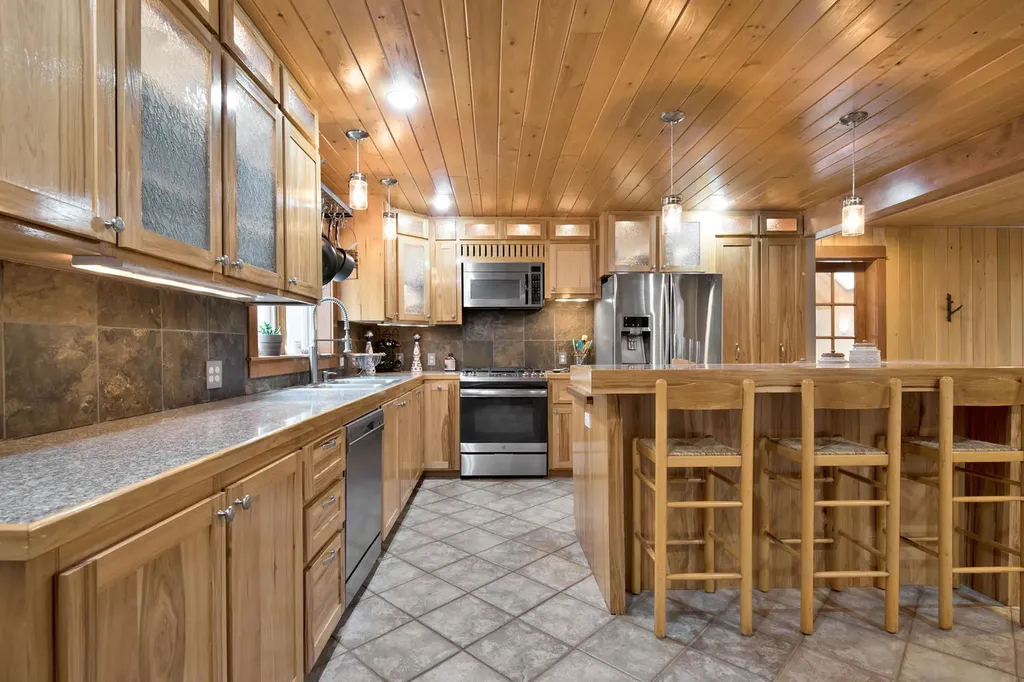 56 Rangdale Road Durham ME 04222