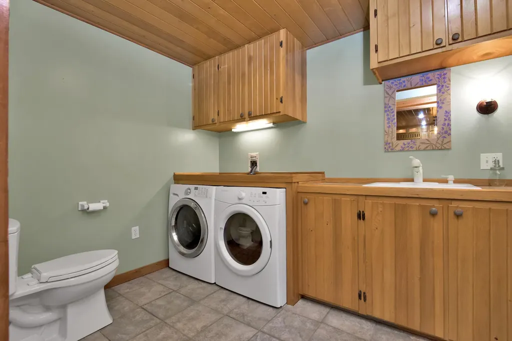 56 Rangdale Road Durham ME 04222