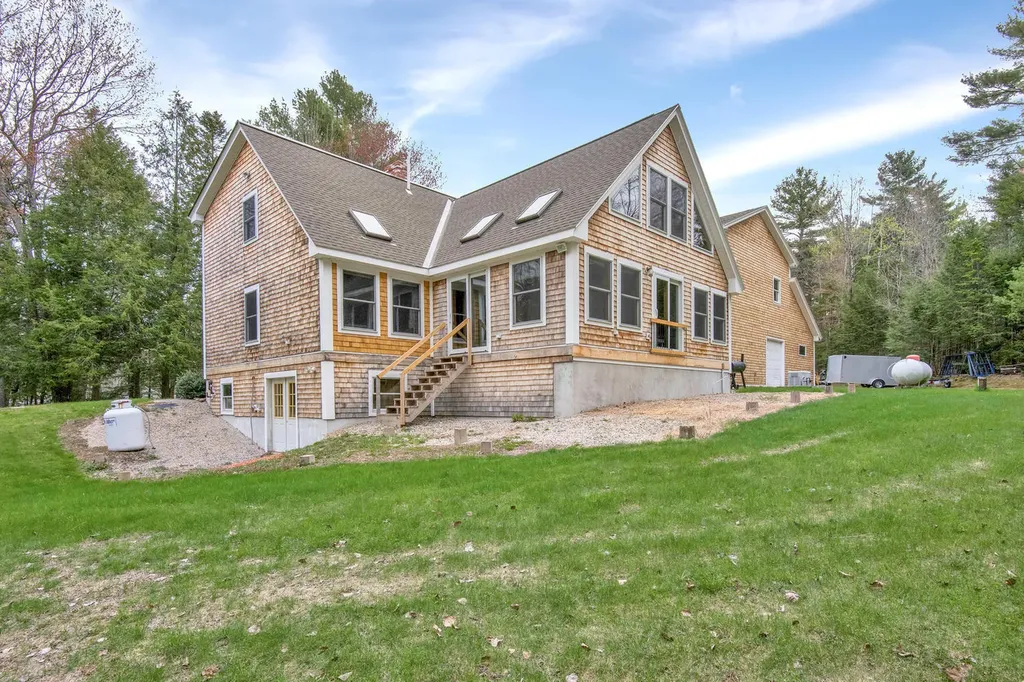 56 Rangdale Road Durham ME 04222