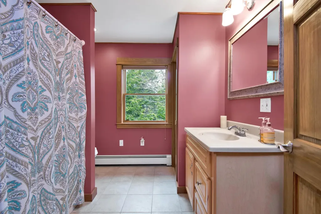 56 Rangdale Road Durham ME 04222
