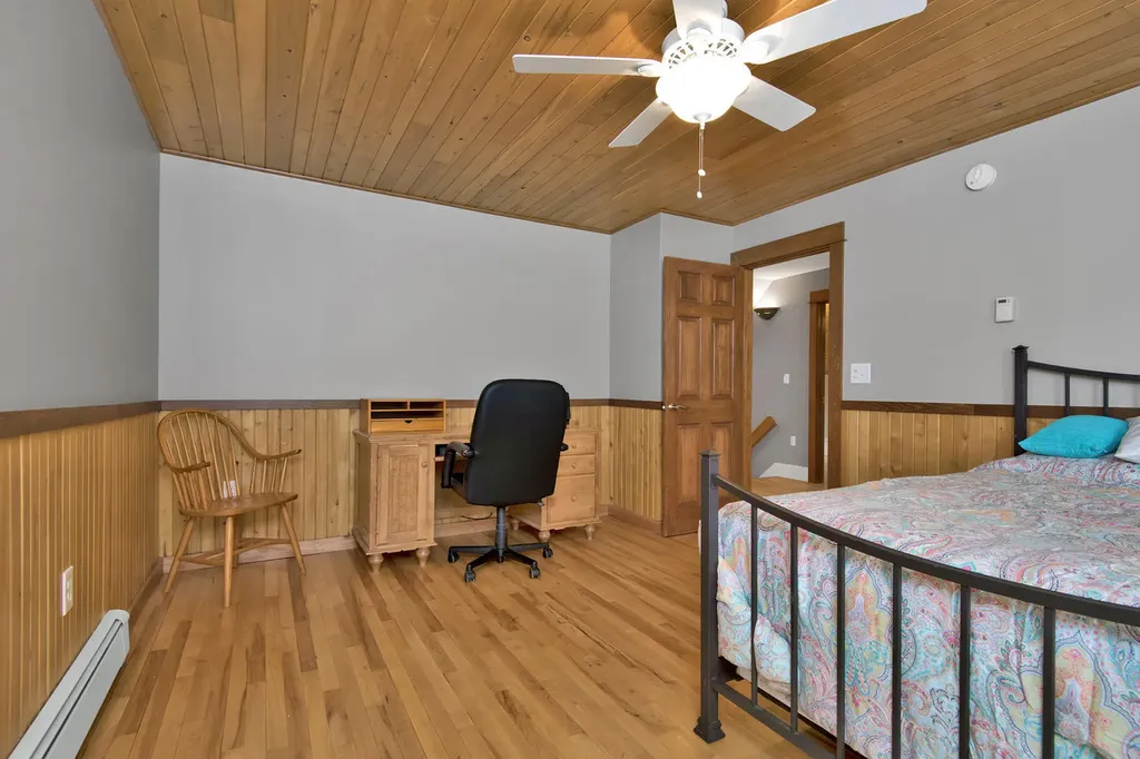 56 Rangdale Road Durham ME 04222