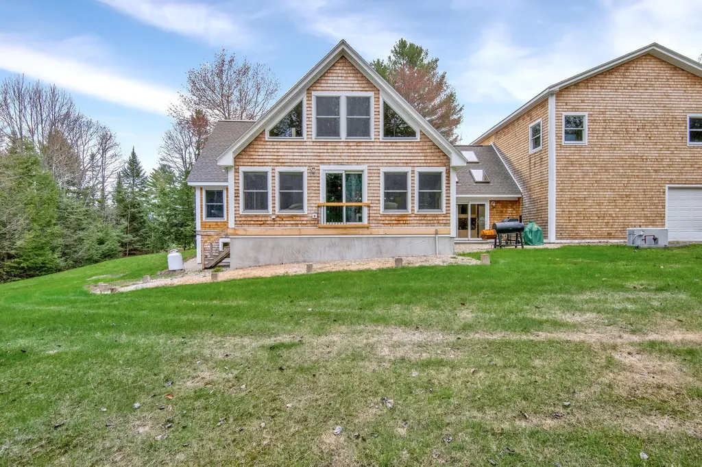 56 Rangdale Road Durham ME 04222