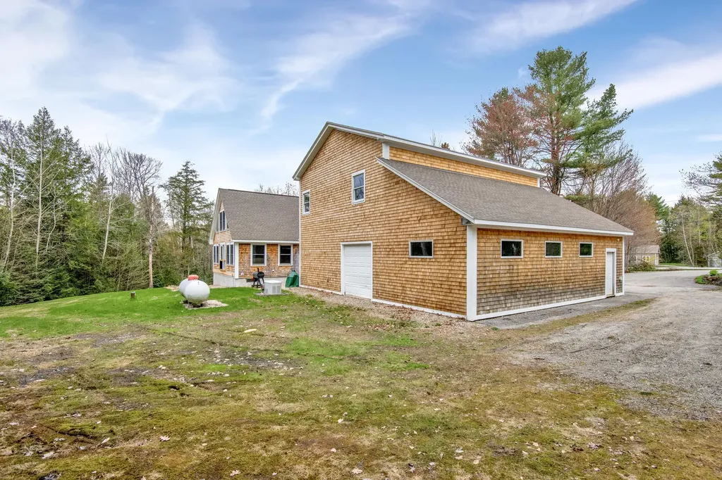 56 Rangdale Road Durham ME 04222