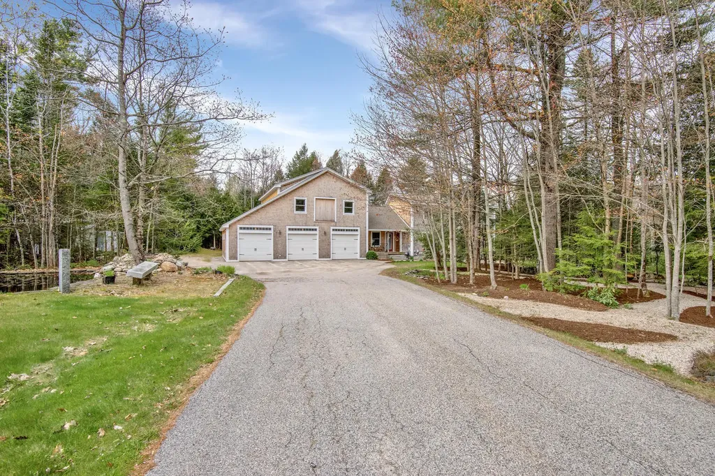 56 Rangdale Road Durham ME 04222