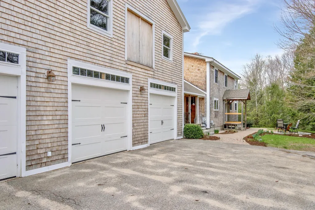 56 Rangdale Road Durham ME 04222