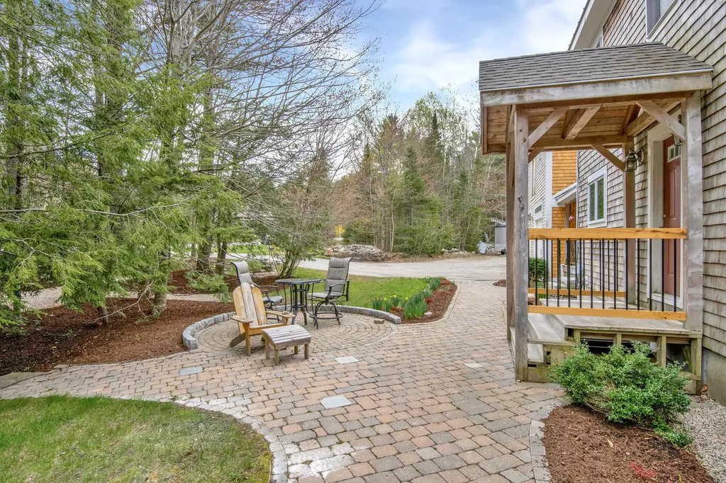 56 Rangdale Road Durham ME 04222