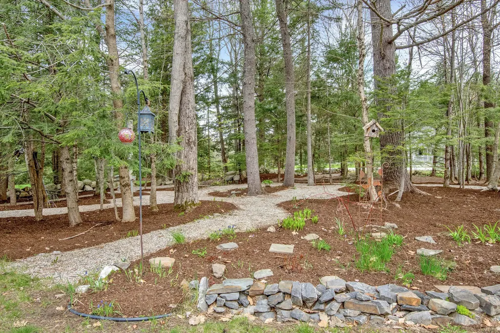 56 Rangdale Road Durham ME 04222