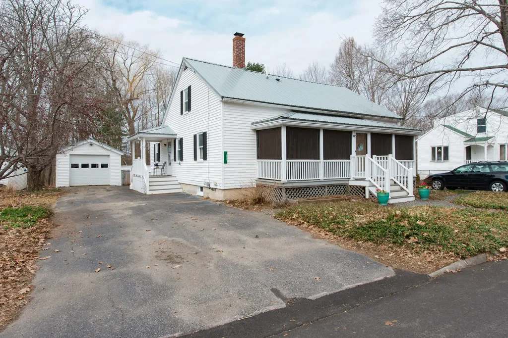 11 Nealley Street South Berwick ME 03908