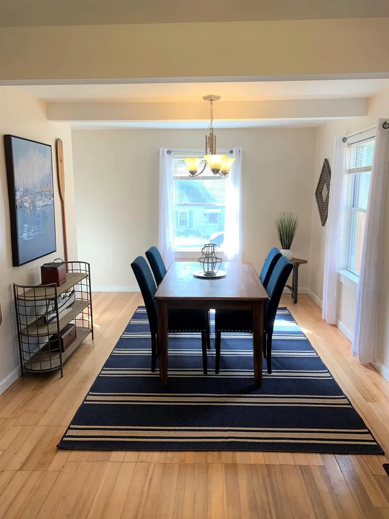 52 Woodlawn Avenue Kittery ME 03904