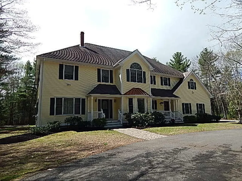 93 Fox Hollow Lane Bangor ME 04401