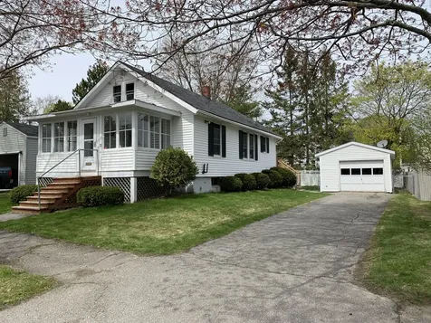 72 Mountain View Avenue Bangor ME 04401