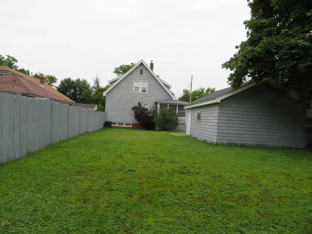 31 Forest Street Lewiston ME 04240