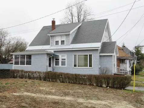 31 Forest Street Lewiston ME 04240