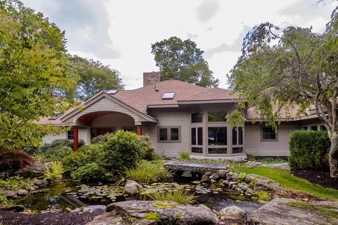5 Norumbega Drive Camden ME 04843