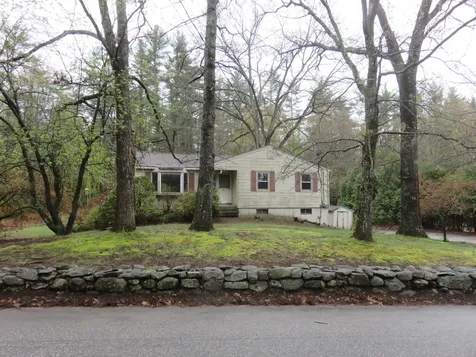 24 Javica Lane Sanford ME 04073