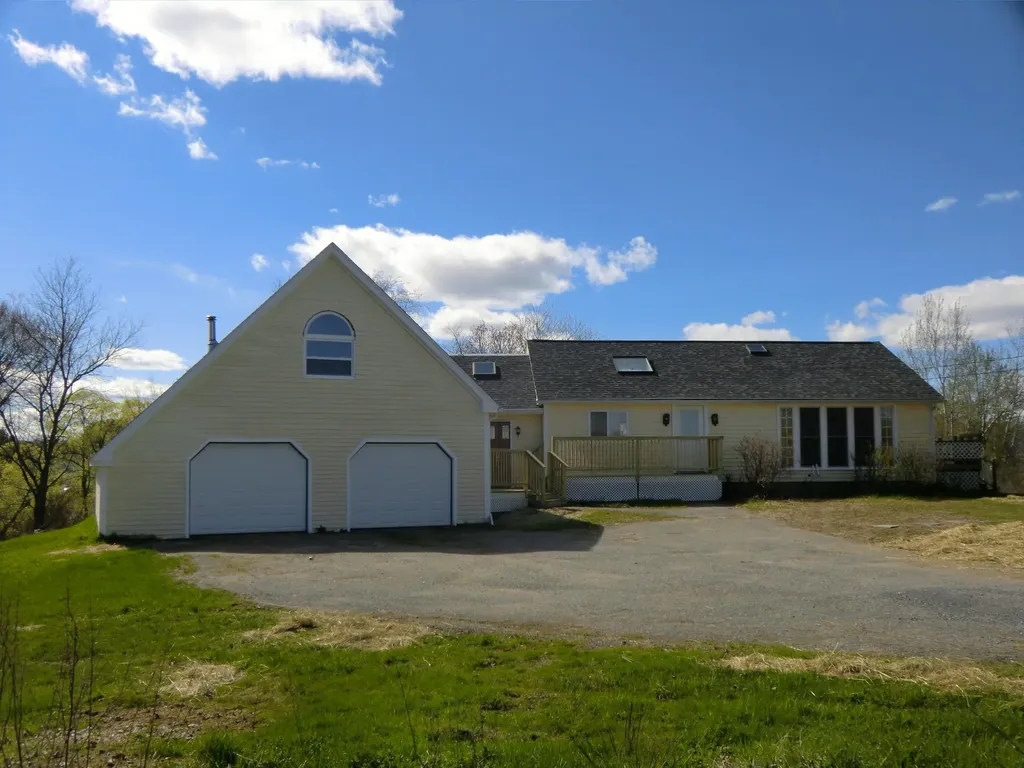 30 Mutton Lane Clinton ME 04927
