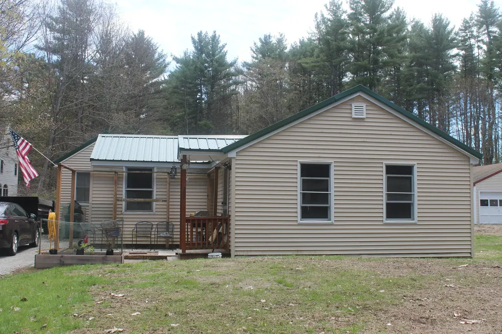 288 County Road Gorham ME 04038