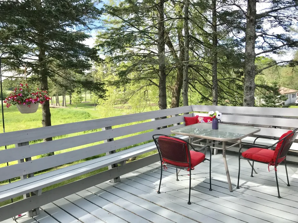 23 Brooklyn Heights Road Thomaston ME 04861