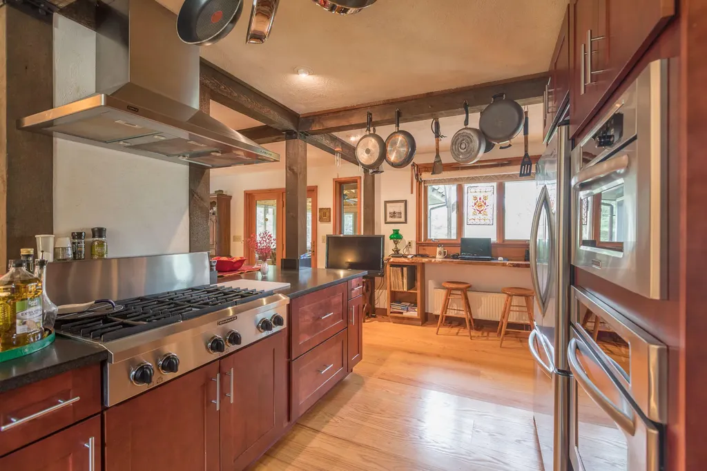 250 Magog Road Appleton ME 04862