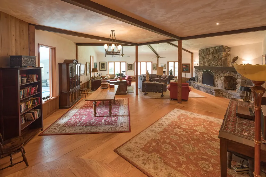 250 Magog Road Appleton ME 04862
